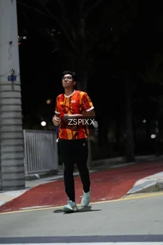 Runner Photo 4228204