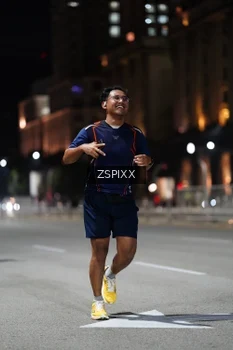 Runner Photo 4228218
