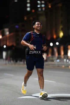 Runner Photo 4228222