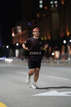Runner Photo 4228224