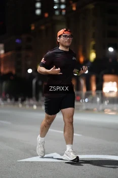 Runner Photo 4228230
