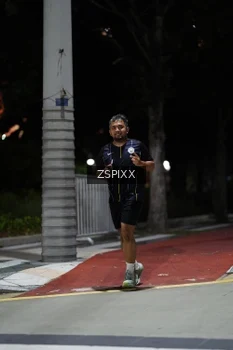 Runner Photo 4228237