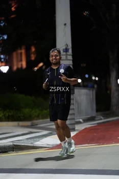 Runner Photo 4228246
