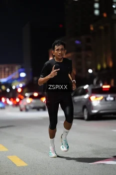 Runner Photo 4228276