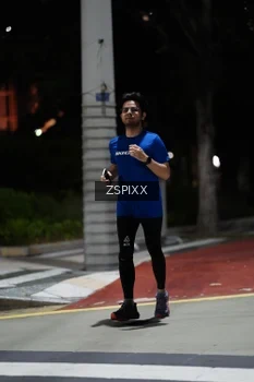 Runner Photo 4228300