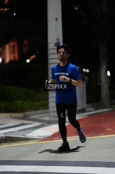 Runner Photo 4228303