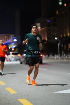 Runner Photo 4228304
