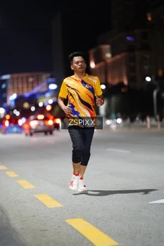 Runner Photo 4228315