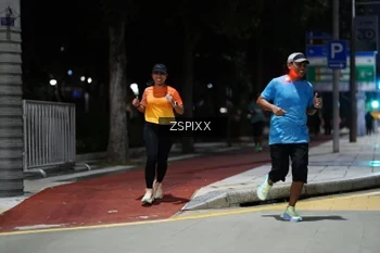 Runner Photo 4228329
