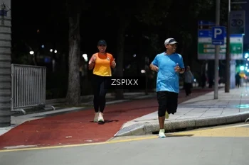 Runner Photo 4228330