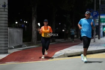 Runner Photo 4228335