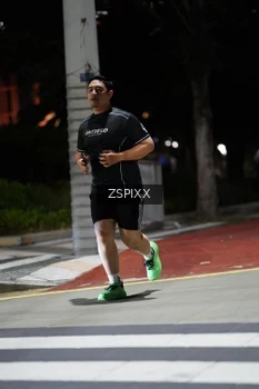 Runner Photo 4228388