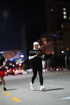 Runner Photo 4228412
