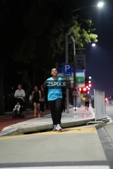 Runner Photo 4228458