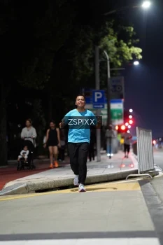 Runner Photo 4228459