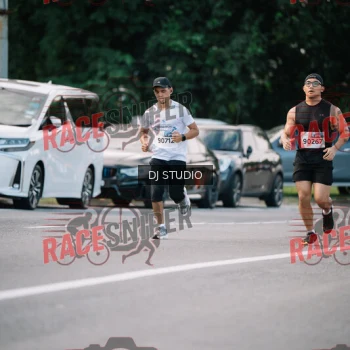 Runner Photo 422875
