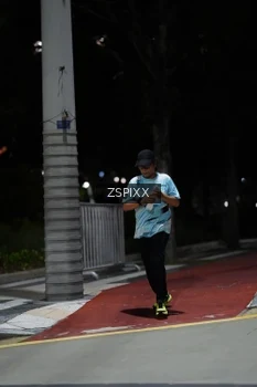 Runner Photo 4230014