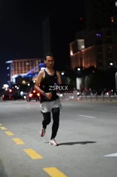 Runner Photo 4230028