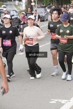 Runner Photo 4230620