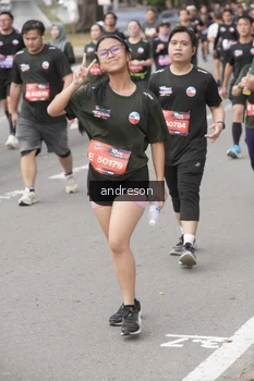 Runner Photo 4230668