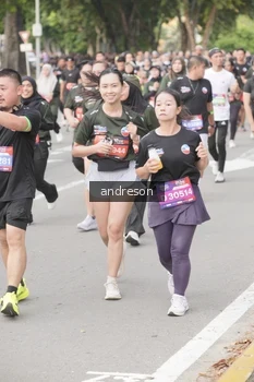 Runner Photo 4230708