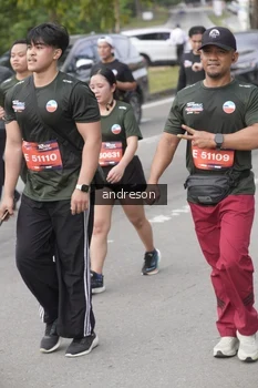Runner Photo 4230726