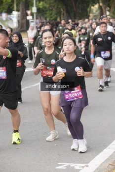 Runner Photo 4230728