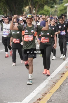 Runner Photo 4230864