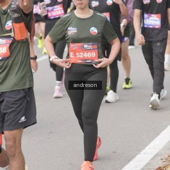 Runner Photo 4230875