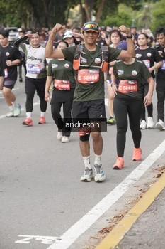 Runner Photo 4230900
