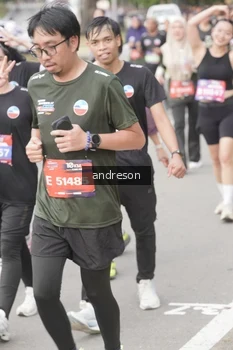 Runner Photo 4230904