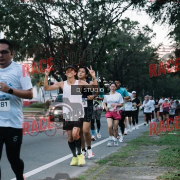 Runner Photo 423095