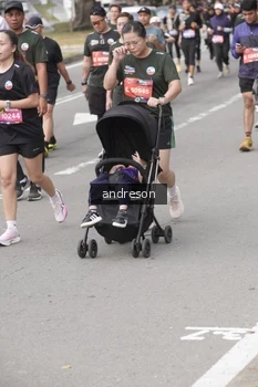 Runner Photo 4230963