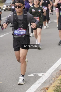 Runner Photo 4230974