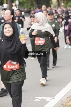 Runner Photo 4231030