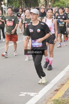 Runner Photo 4231062