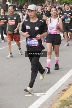Runner Photo 4231067