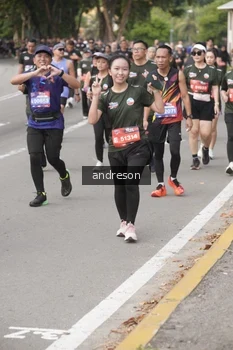 Runner Photo 4231125