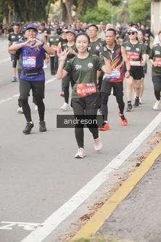 Runner Photo 4231126