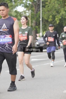 Runner Photo 4231265