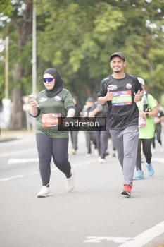 Runner Photo 4231498