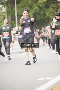 Runner Photo 4231540
