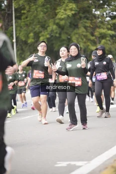 Runner Photo 4231579