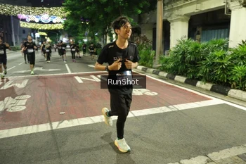 Runner Photo 4231599
