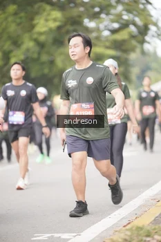 Runner Photo 4231618