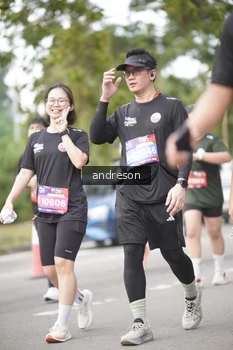 Runner Photo 4231715