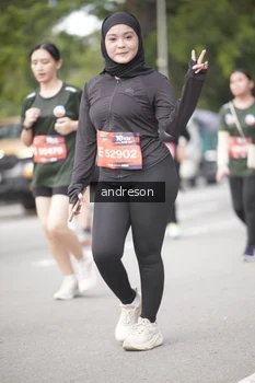 Runner Photo 4231819