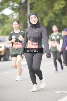 Runner Photo 4231837