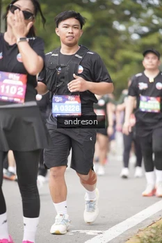 Runner Photo 4231877