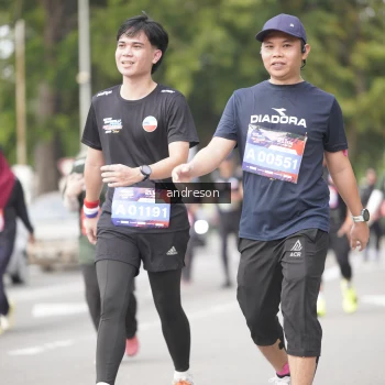 Runner Photo 4231993